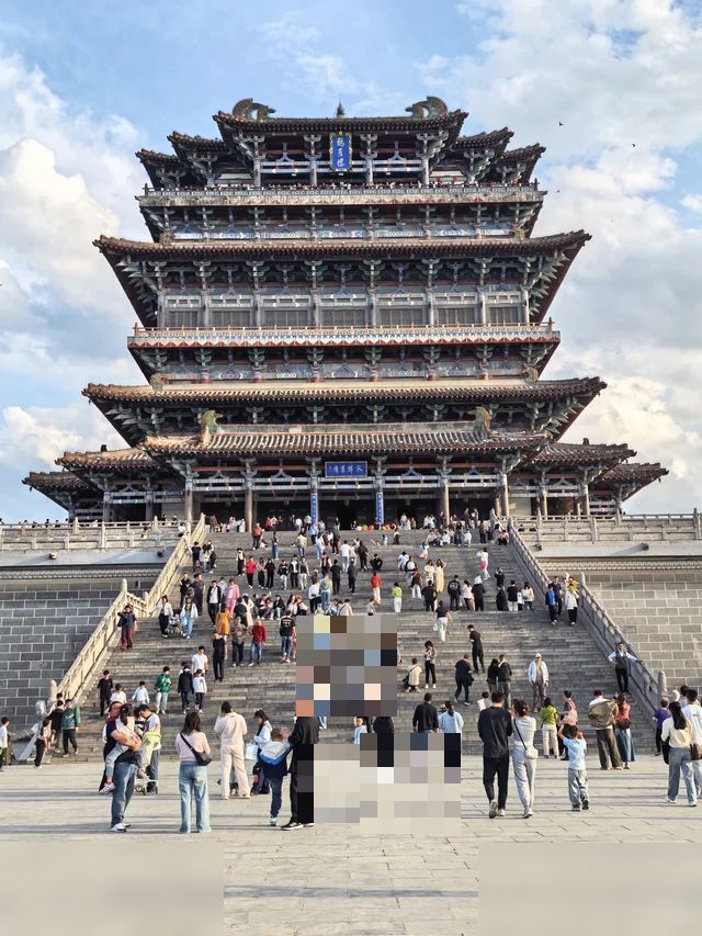 登鹳雀楼，赏黄河落日，忆千古名篇