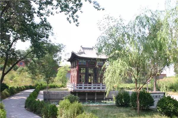 绛守居园池